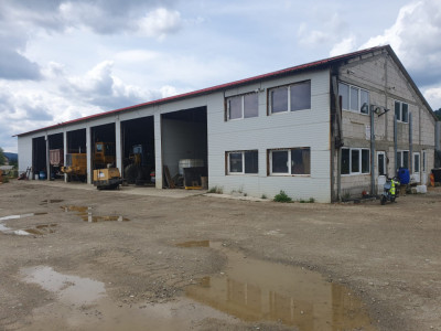Balastiera 32.000 mp + zona administrativa la 7 minute de Fagaras