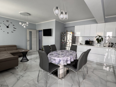 Apartament cu 3 camere de vanzare 80m mobilat utilat terasa Turnisor 