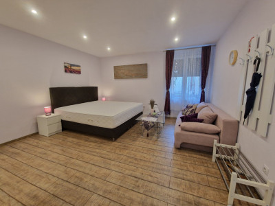 Garsoniera moderna de vanzare 32 mpu in centrul istoric al Sibiului