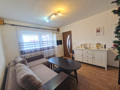 Apartament intabulat la mansarda 3 camere 65 mp balcon Turnisor