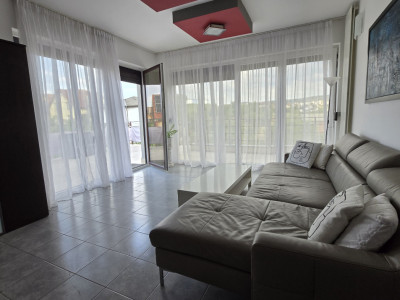 Penthouse 2 camere si terasa de 60mp de vanzare cu vedere panoramica 