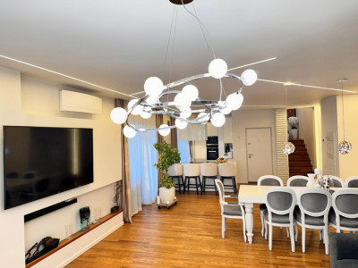 Penthouse 7 camere pe 2 niveluri zona Buna Ziua si Garaj de vanzare