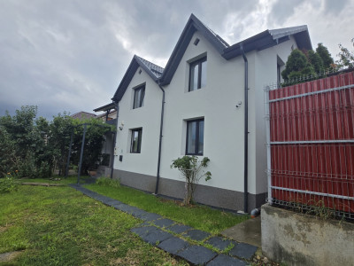 Casa 6 camere 3 bai 2 terase zona Dambul-Rotund in Cluj-Napoca