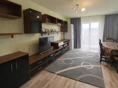 Apartament cu 3 camere si balcon de vanzare in Manastur Edgar Quinet