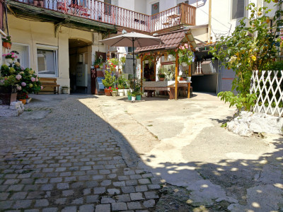 Apartament cu 2 camere si pivnita in apropiere de Podul Minciunilor