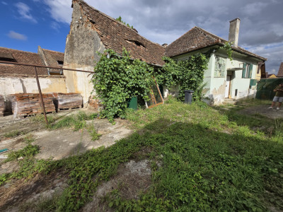 Casa individuala de vanzare pe teren 800mp zona Turnisor Sibiu