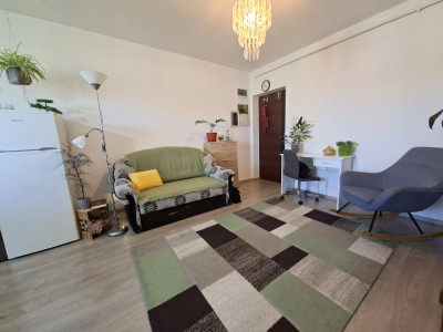 Apartament de vanzare Calea Surii Mici 3 camere balcon loc de parcare