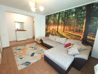 Apartament modern cu 2 camere decomandate si loc de parcare