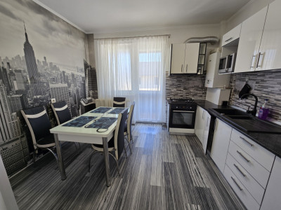 Apartament decomandat de vanzare parcare balcon pod Arhitectilor