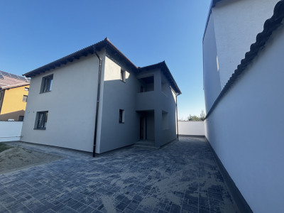 Case de vanzare Sibiu Terezian imagine mica 3