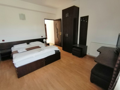 Hoteluri de vanzare Cisnadioara imagine mica 34
