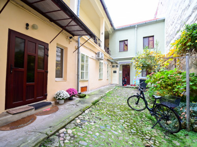 Apartament 3 camere - aproape de Piata Mare si Facultatea de Medicina
