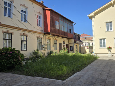 Apartament de inchiriat 2 camere mobilate utilate B-dul Victoriei