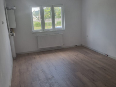 Garsoniera de vanzare la cheie cu loc de parcare zona Lazaret Sibiu