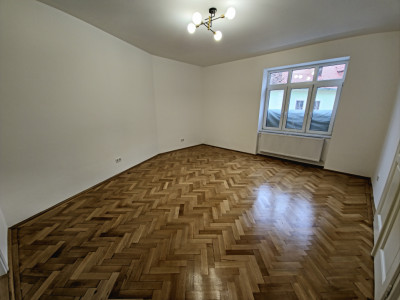 Spatii birouri de inchiriat Sibiu Centrul Istoric imagine mica 4