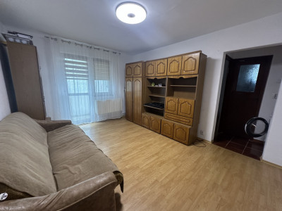 Apartament 2 camere etaj 2 mobilat si utilat zona Tudor Vladimirescu