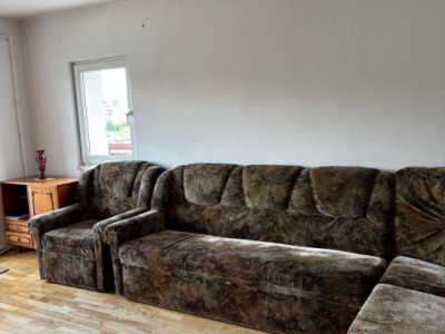 Apartament 4 camere decomandate si 3 balcoane de vanzare in Manastur