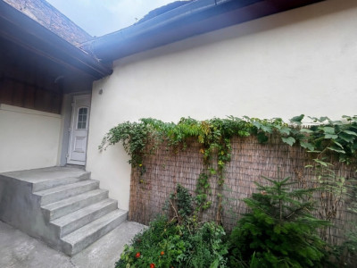 Apartament de vanzare cu 4 camere  110 mp Orasul de Jos Sibiu 