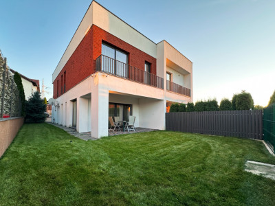 Duplex cu teren 280 mp si terasa cu panorama spectaculoasa spre oras 