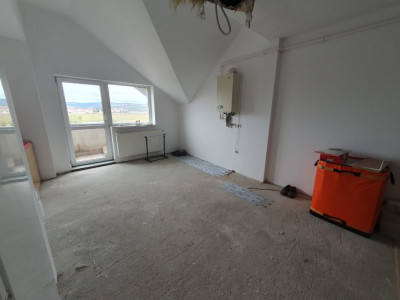 Apartament 2 camere decomandat etaj 5 structura BCA 40mp + 4 mp balcon
