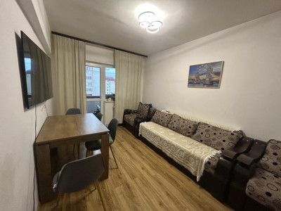 Apartament 3 camere in zona Valea Aurie cu balcon si pivnita