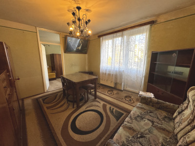Apartament cu 3 camere si balcon etaj 3 Mihai Viteazu Sibiu