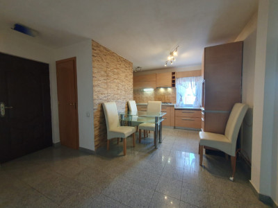 Apartament 3 camere decomandat 80 mp + 2 balcoane zona Teiului