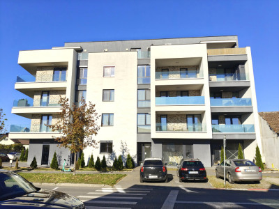 Penthouse 3 camere de inchiriat - 87 mp utili - pretabil birouri