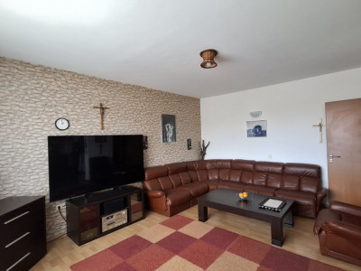 Apartament 2 camere de vanzare decomandat 62 mp zona Siretului Sibiu