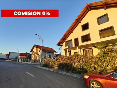 Casa 5 camere 3 bai - pivnita - terasa - 2 porti de acces COMISION 0
