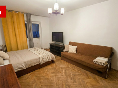 FARA COMISION - Apartament de vanzare 3 camere si balcon Siretului