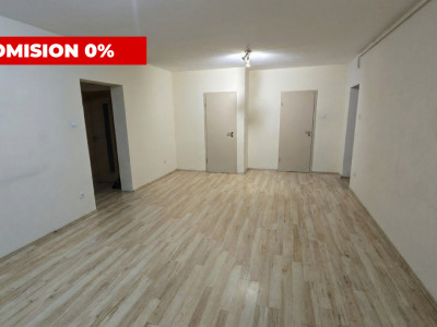 COMISION 0 - Apartament de vanzare cu 4 camere balcon parcare Lupeni 