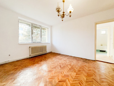 De vanzare apartament cu 2 camere in cartierul Gruia langa Stadion