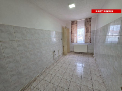 Apartament 2 camere decomandat Zona Stejarului 55 mp utili