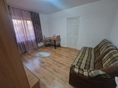Apartament de inchiriat 2 camere 36 mpu zona Mihai Viteazul
