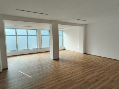 Spatii comerciale de inchiriat Sebes imagine mica 1