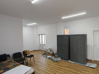 Spatii comerciale de inchiriat Sebes imagine mica 3