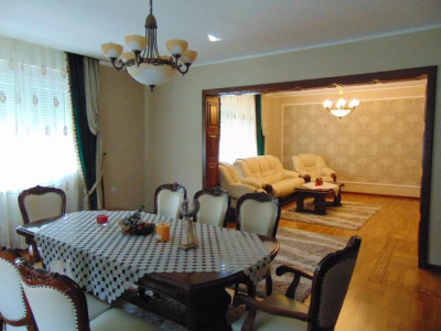 Apartament la vila cu 4 camere si 3 locuri de parcare Turnisor