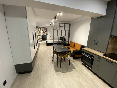 Garsoniera de inchiriat 36 mp balcon loc parcare zona Doamna Stanca