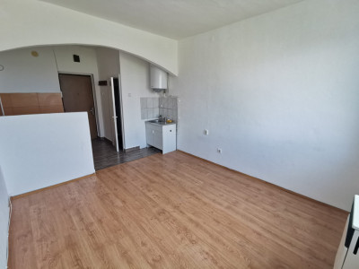 Garsoniera la etajul 1 de vanzare in zona Turnisor din Sibiu