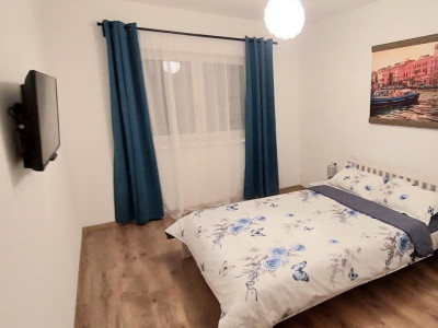 Casa moderna de inchiriat cu 4 camere si curte in Selimbar