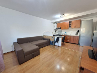 Apartament de inchiriat cu 3 camere 2 parcari zona Turnisor etaj 1