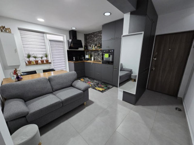 Apartament decomandat de vanzare parcare balcon pod Arhitectilor Sibiu