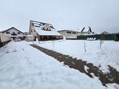 Casa individuala de vanzare teren 852 mp 5 camere 2 bai Selimbar Sibiu