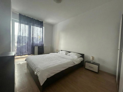 Apartament 3 camere de inchiriat decomandat 80 mpu zona Central