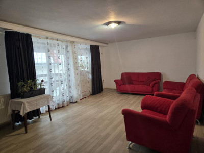 Spatiu pentru birouri de inchiriat 30mp zona Lupeni Sibiu