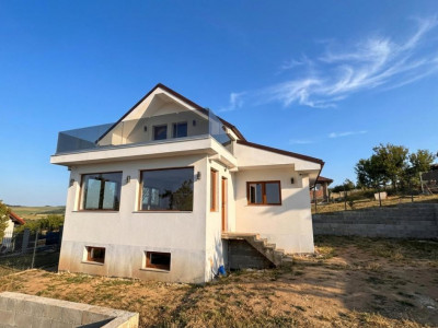 Casa independenta energetic teren 550 mp zona deosebita Sura Mare 