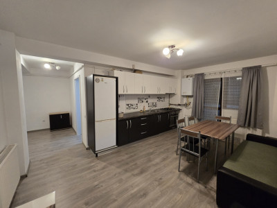 Apartament 3 camere 72 mpu etaj intermediar balcon 11m Doamna Stanca