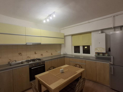 Apartament 2 camere de vanzare 56 mp 2 balcoane zona Turnisor Sibiu