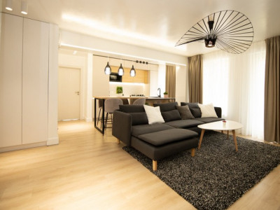 Apartament 3 camere de inchiriat 2 locuri de parcare piscina pe bloc